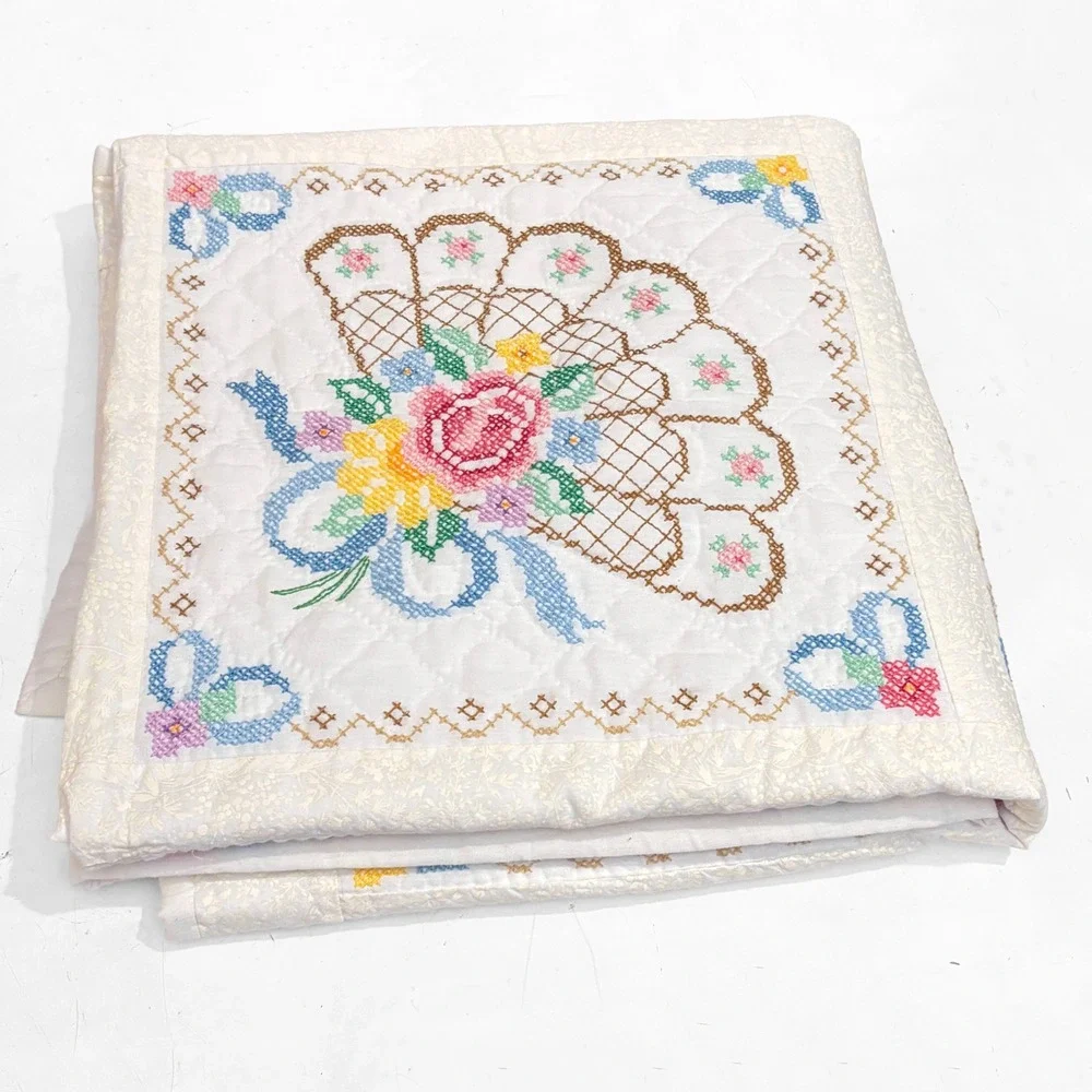 VTG Handmade‎ Quilted Cross Stitch Cottage Floral Fans 52